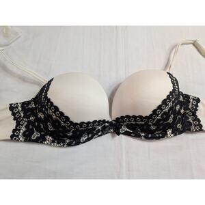 Victoria's Secret Body by Victoria Perfect Shape Bra 34C Cream Black Lace Padded